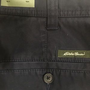Eddie Bauer Classic Fit navy men’s chino pants